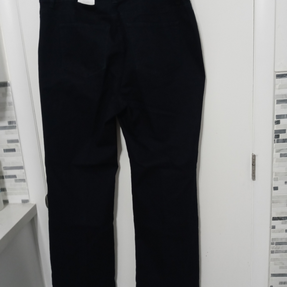 Lee Modern Fit lower on the waist Ankle Crop Pants petite size 14